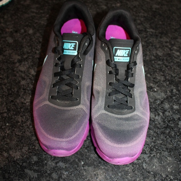 Nike Air Max Sequent 9 EUC - Picture 2 of 7